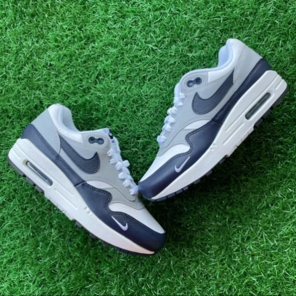 Nike Air Max 1 Lv8 - Picture 4 of 6